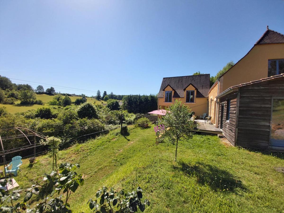 Bonbon Chambre D'Hotes Bed & Breakfast Saint-Julien-de-Lampon Exterior photo